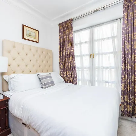 Carlton Court - Mayfair-2